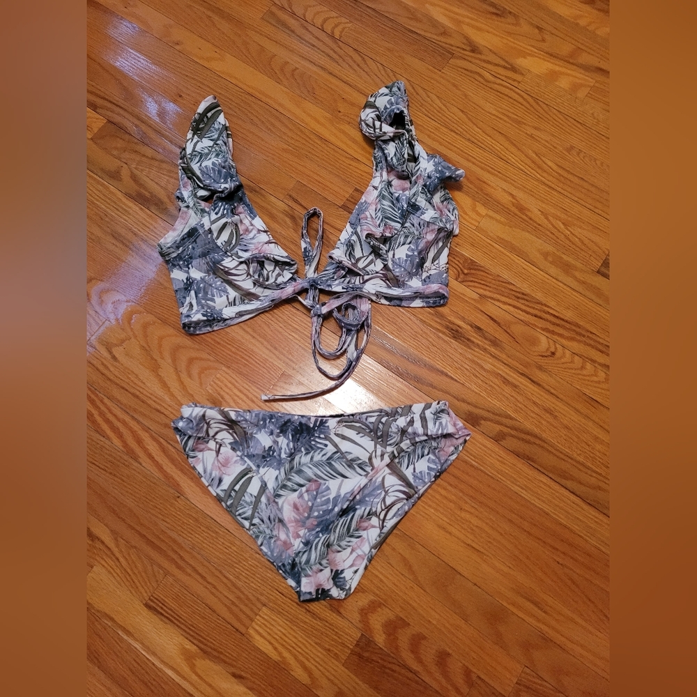 Bathing suit
